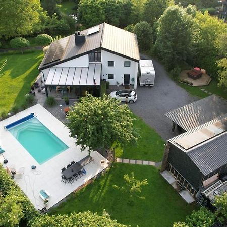 L'écurie gîte Spa Extérieur photo