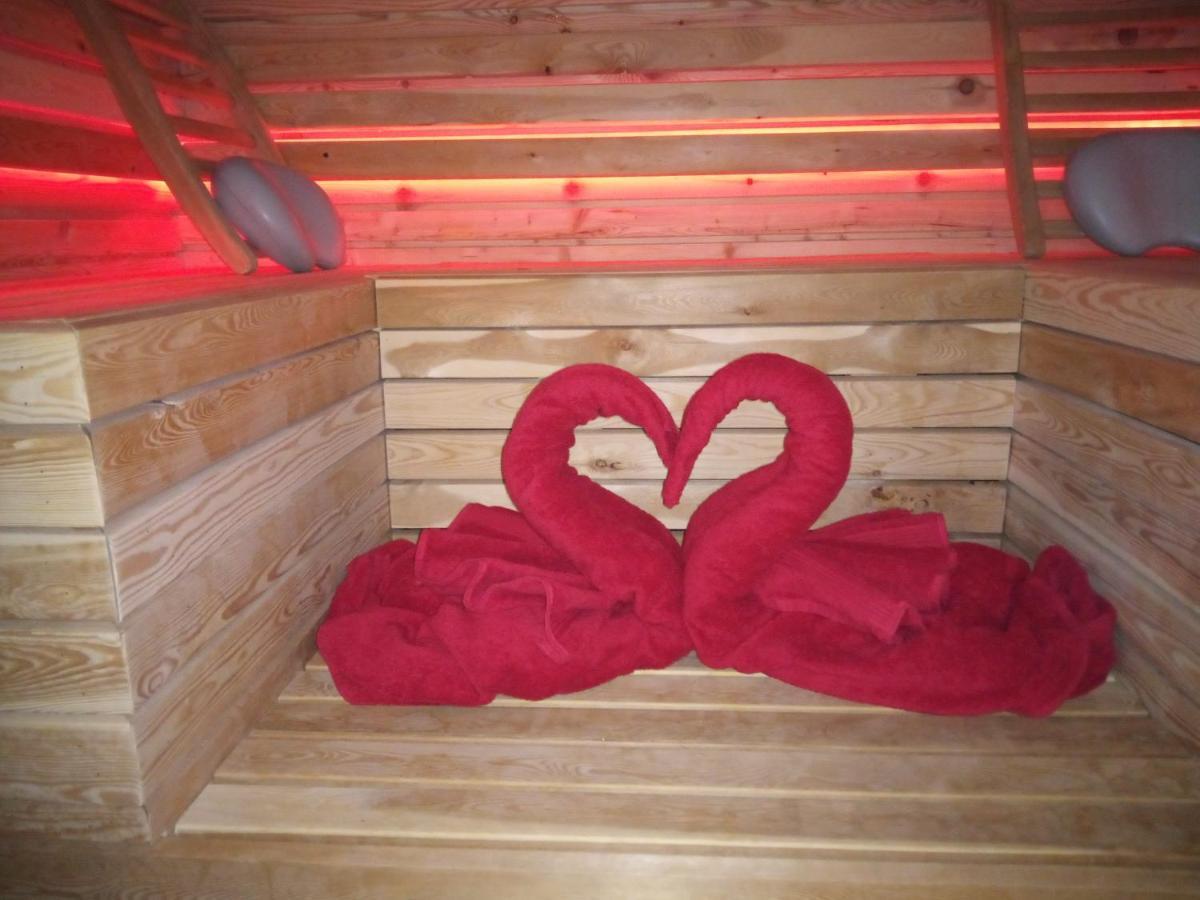 L'écurie gîte Spa Extérieur photo