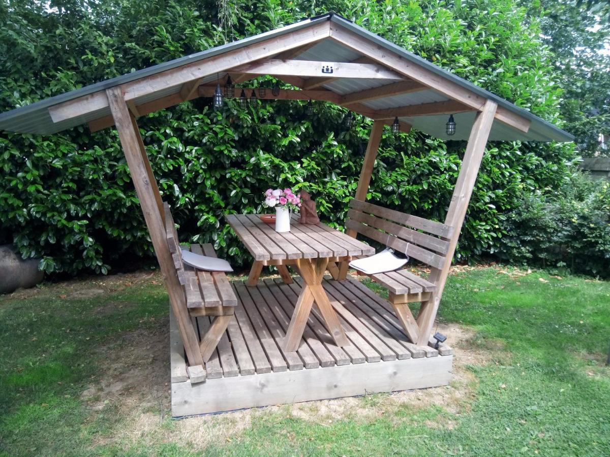L'écurie gîte Spa Extérieur photo